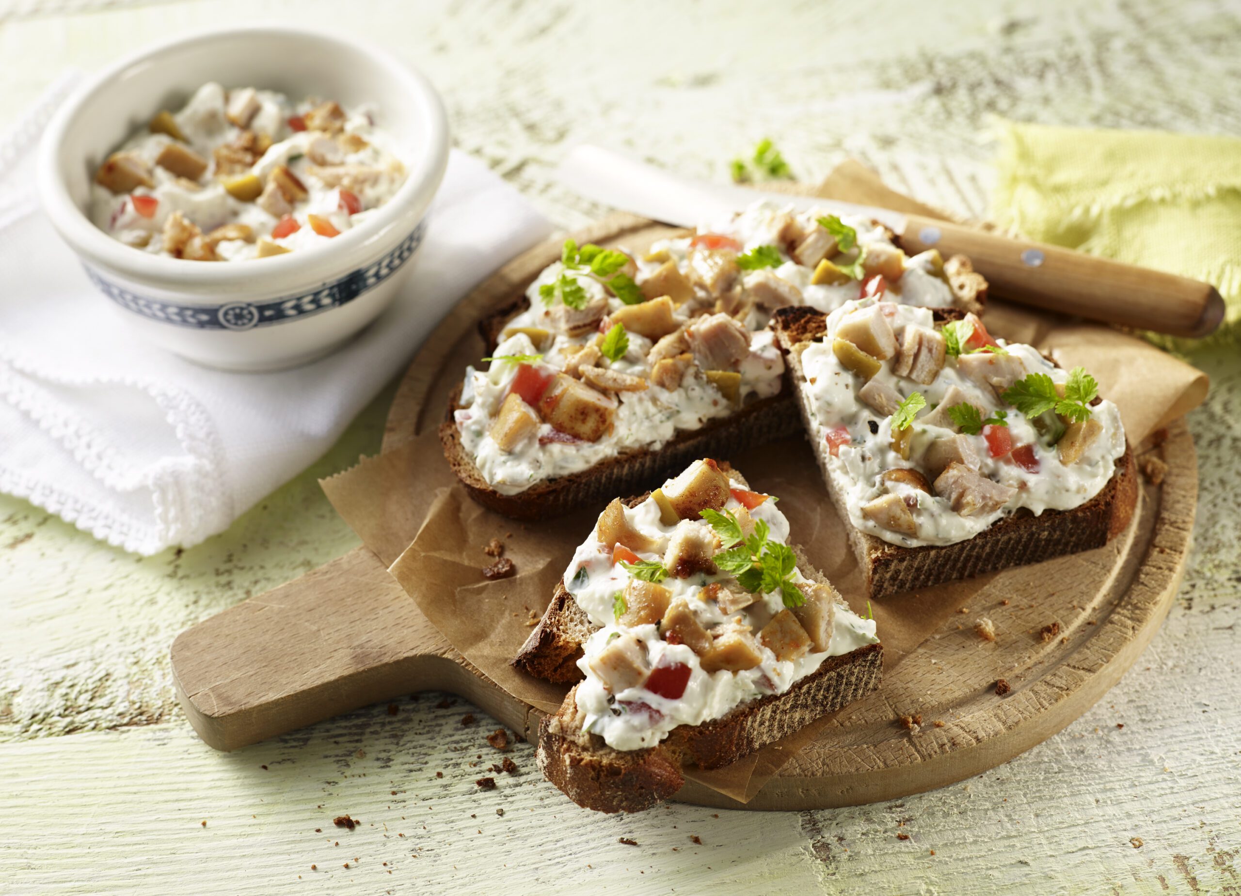 Brotzeit mit Geflügel